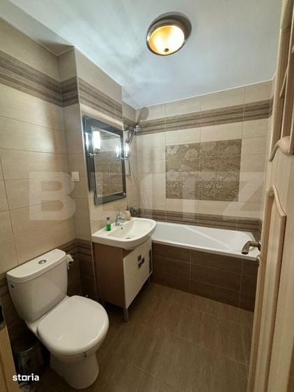 Apartament cu 4 camere în Independenței