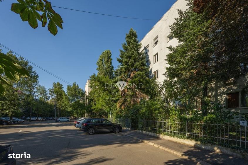 Apartament cu 3 camere decomandat în 1 Decembrie 1918