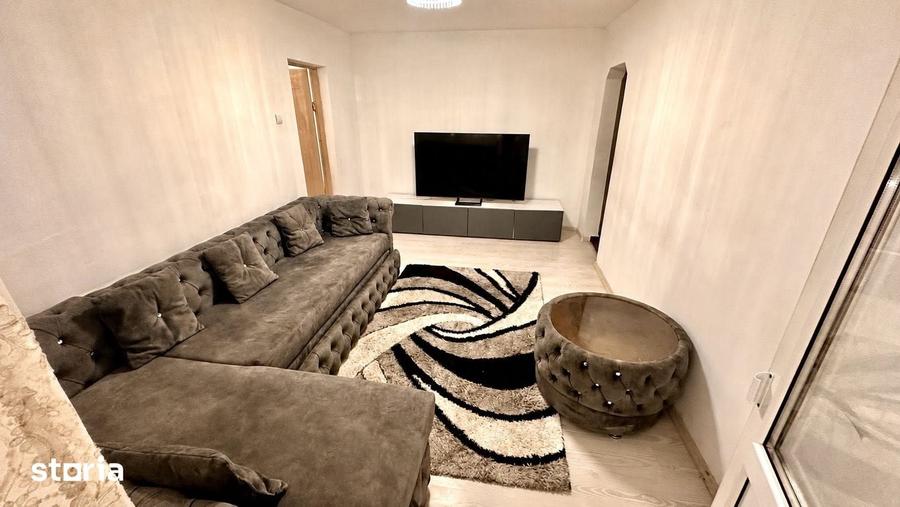 Apartament cu 2 camere semidecomandat în Tache