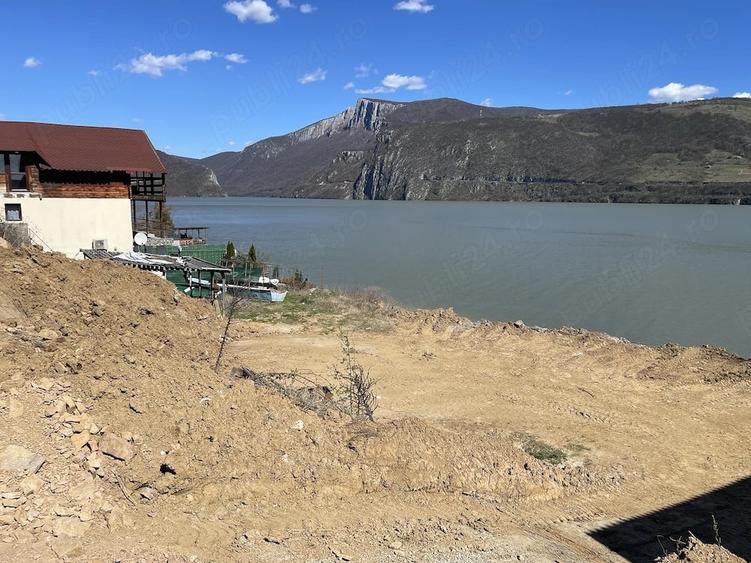 Teren de 783 mp, în Dubova
