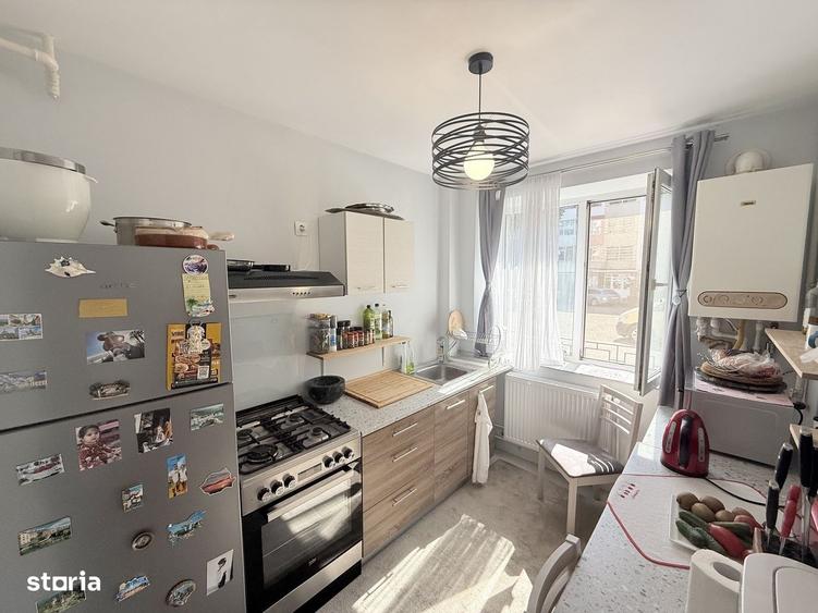 Apartament cu 2 camere, mobilat în Central