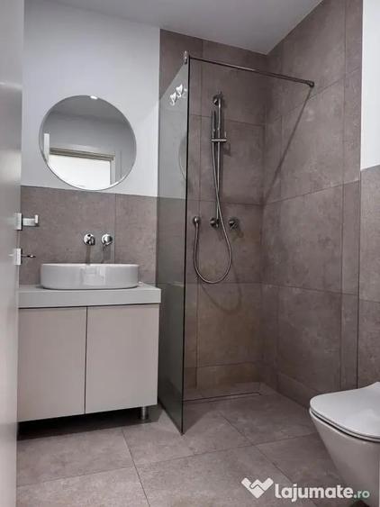 Apartament cu 2 camere semidecomandat în Tunari