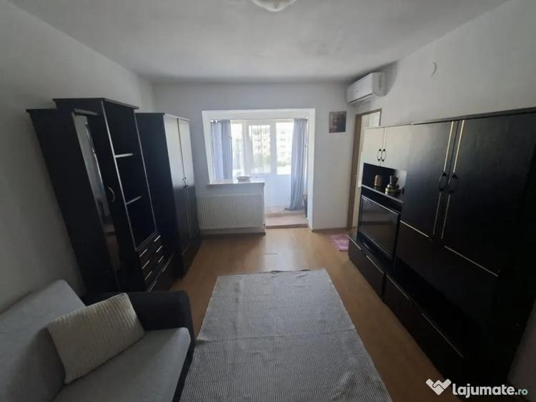 Garsonieră semidecomandată în Rovine
