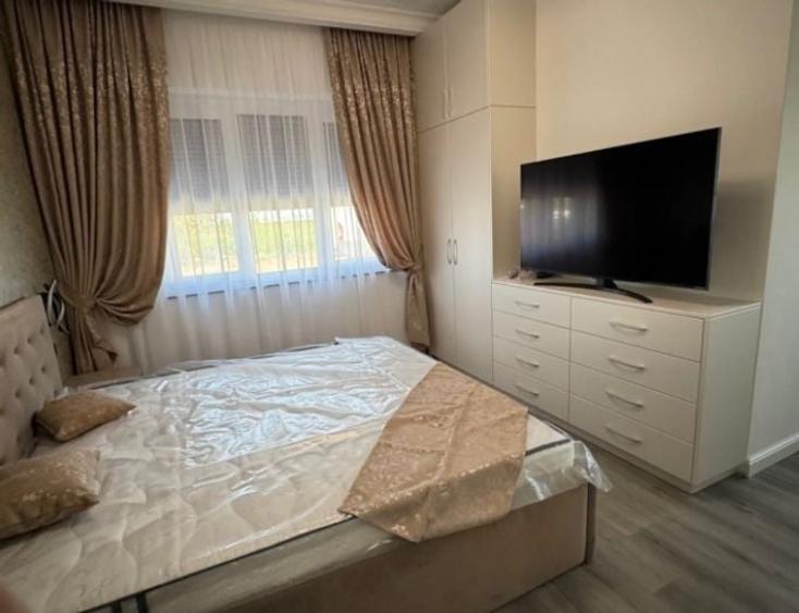 Casă individuală cu 3 camere cu Canalizare în Moșnița Nouă