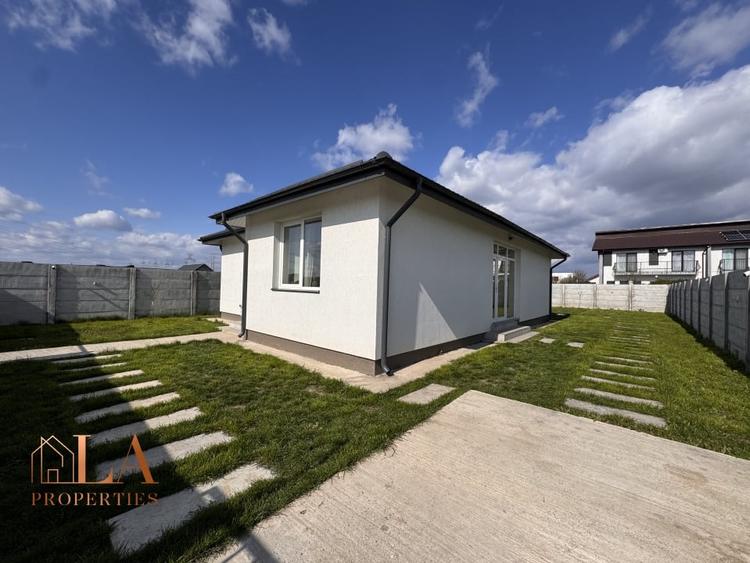 Casă individuală cu 4 camere cu Teren 500 Mp în Clinceni