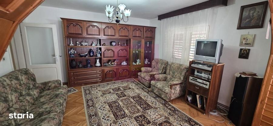Casă cu 4 camere în Breaza de Sus