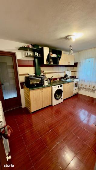Casă cu 3 camere cu Teren 400 Mp în Central