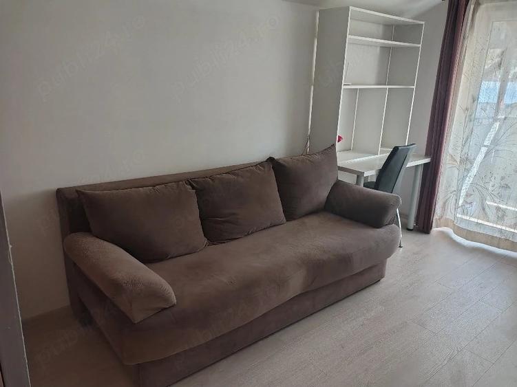 Apartament cu 3 camere decomandat în Florești