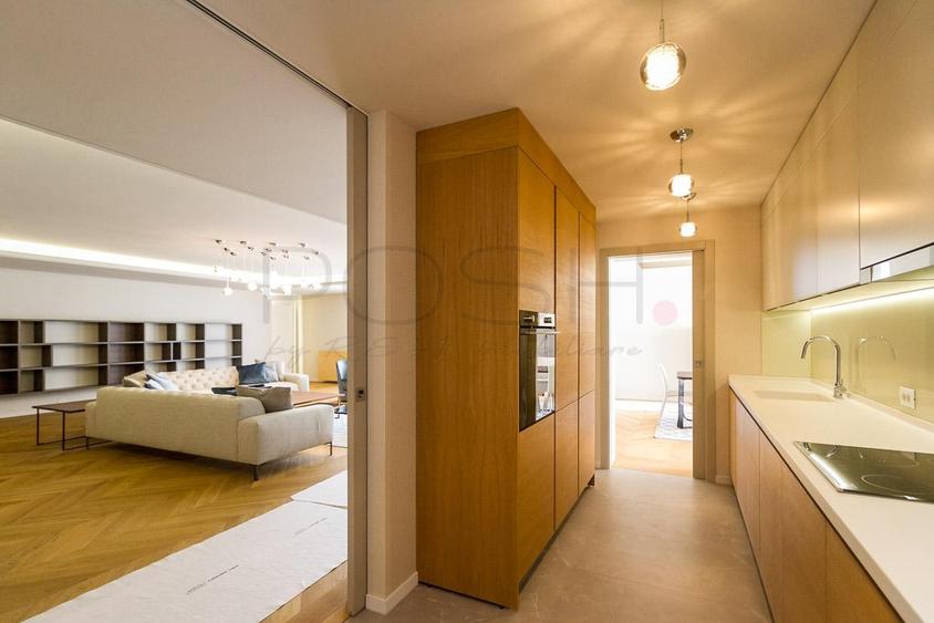 Apartament cu 4 camere, mobilat în Primăverii