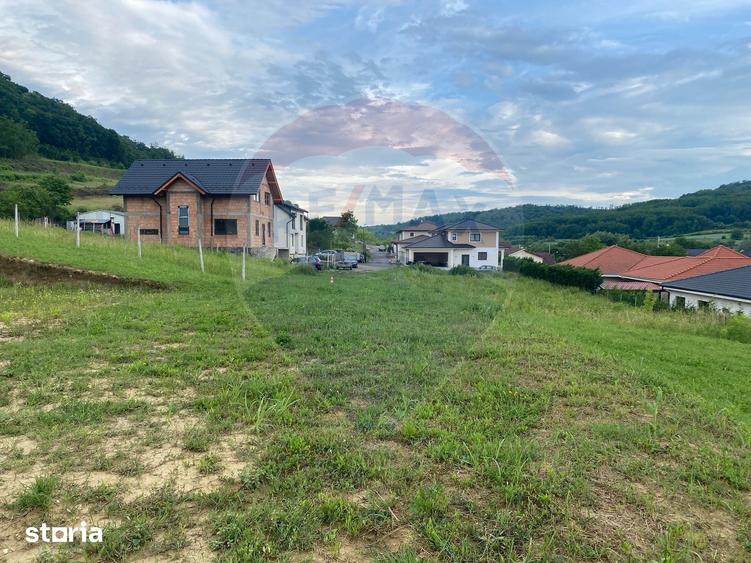 Teren de 852 mp, în Central
