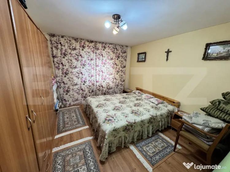 Casă cu 4 camere cu Teren 1400 Mp în Central