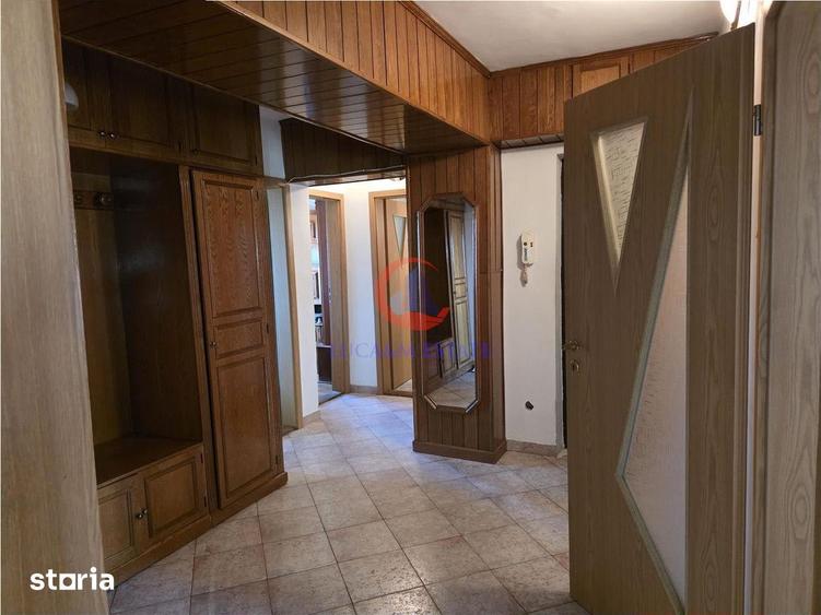 Apartament cu 4 camere decomandat în Dorobanților