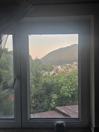 Casă cu 3 camere în Schei