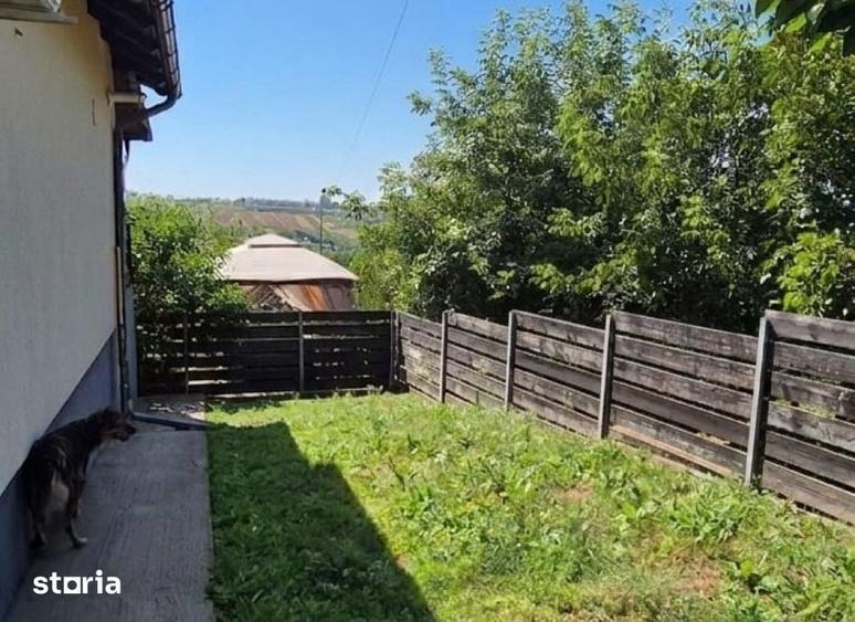 Casă cu 3 camere cu Teren 450 Mp în Bârnova
