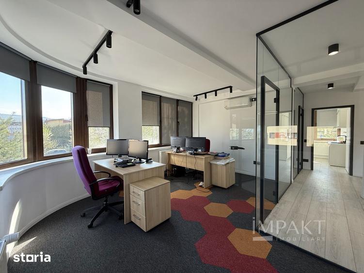 Casă cu 8 camere cu Teren 478 Mp în Becaș