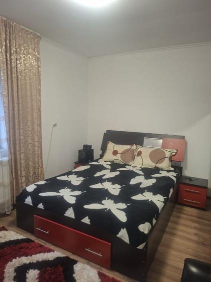 Casă individuală cu 7 camere cu Canalizare în Transilvaniei