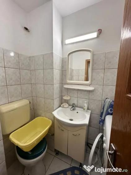 Apartament cu 3 camere decomandat în Gara