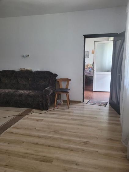 Casă cu 4 camere în Sârbi