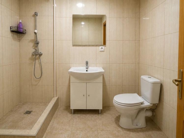 Garsonieră decomandată în Central