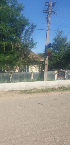 Casă cu 3 camere în Căianu