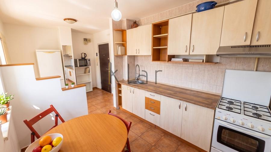 Apartament cu 2 camere semidecomandat, mobilat în Gheorgheni