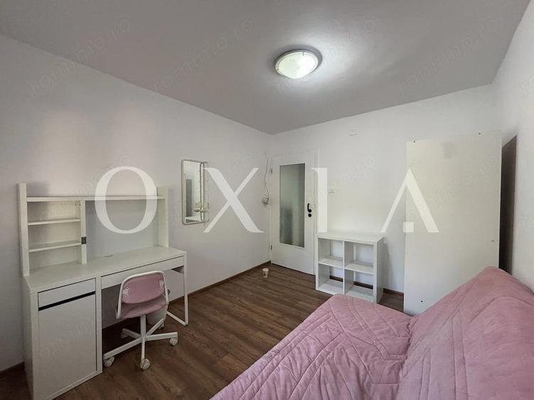 Apartament cu 3 camere decomandat în Cetății