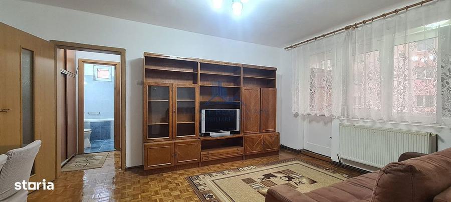 Apartament cu 3 camere decomandat, mobilat în Cedonia