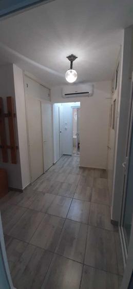 Apartament cu 2 camere decomandat în Piața Centrală