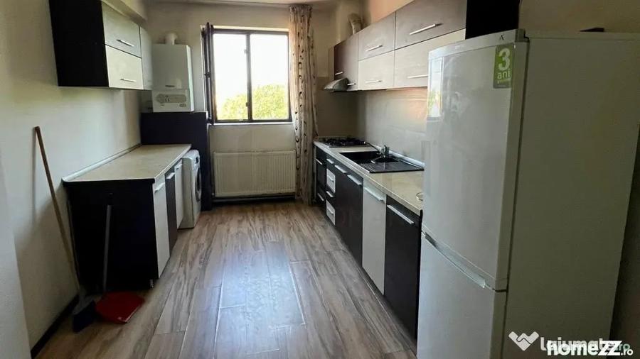 Apartament cu 3 camere decomandat în Colentina