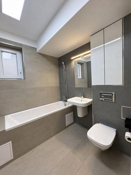 Apartament cu 2 camere în Apărătorii Patriei