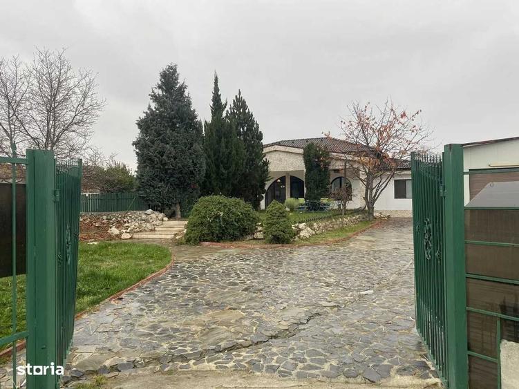 Casă cu 3 camere în Valea