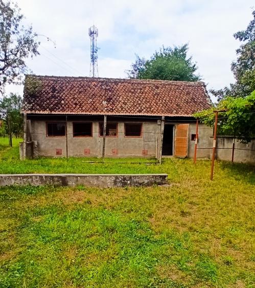 Casă individuală cu 2 camere cu Teren 1210 Mp în Bunloc