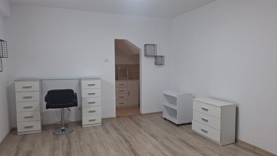 Spațiu comercial, de 22 mp, în Tudor Vladimirescu