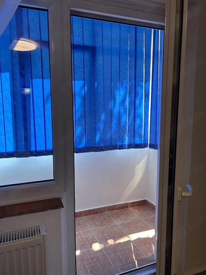 Apartament cu 3 camere decomandat în Libertății