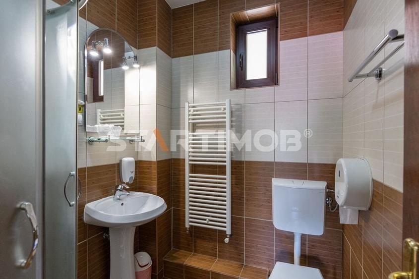 Casă individuală cu 7 camere cu Canalizare în Bran