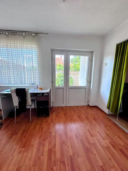 Casă individuală cu 5 camere cu Teren 1800 Mp în Chizătău