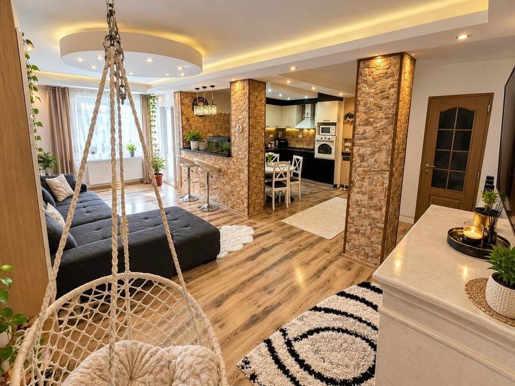 Apartament cu 3 camere decomandat în Exterior Vest