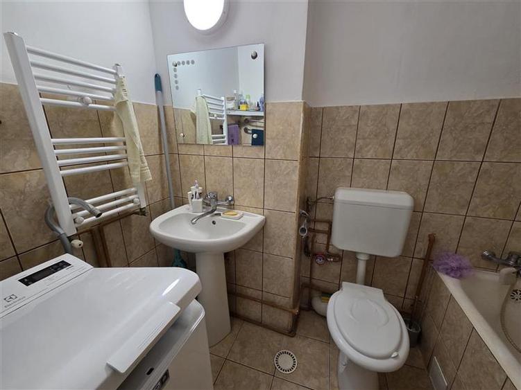 Garsonieră decomandată, mobilată în Ultracentral