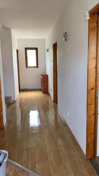 Casă cu 5 camere cu Teren 1000 Mp în Miroslava