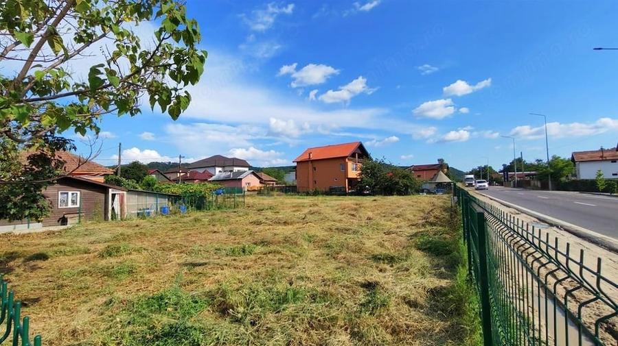 Spațiu comercial, în Căzănești (Râmnicu Vâlcea)