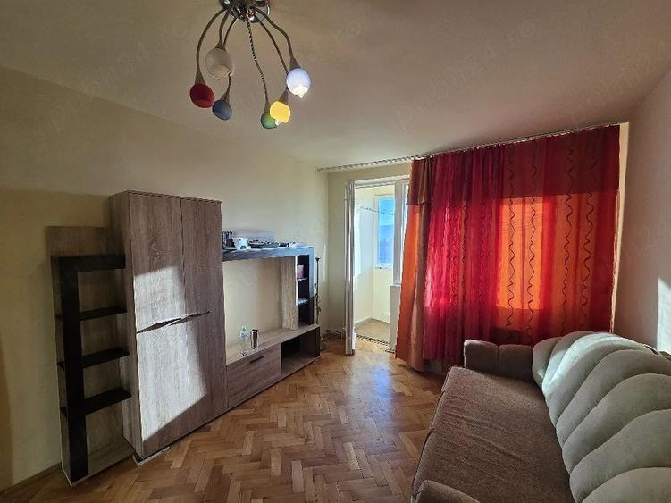 Apartament cu 2 camere semidecomandat în Progresul