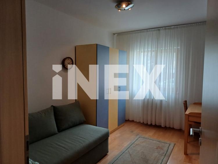 Apartament cu 3 camere decomandat în Ultracentral