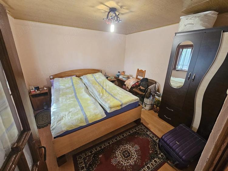 Casă cu 3 camere cu Teren 1160 Mp în Axintele