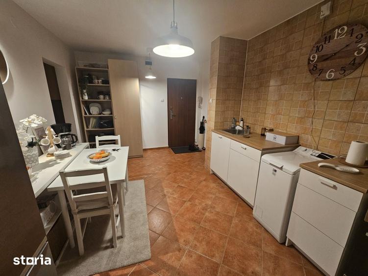 Apartament cu 2 camere decomandat în Democrației