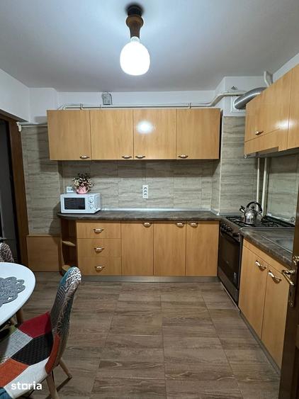 Apartament cu 3 camere decomandat în Ultracentral