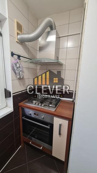 Apartament cu 2 camere semidecomandat, mobilat în P-ța Alba Iulia