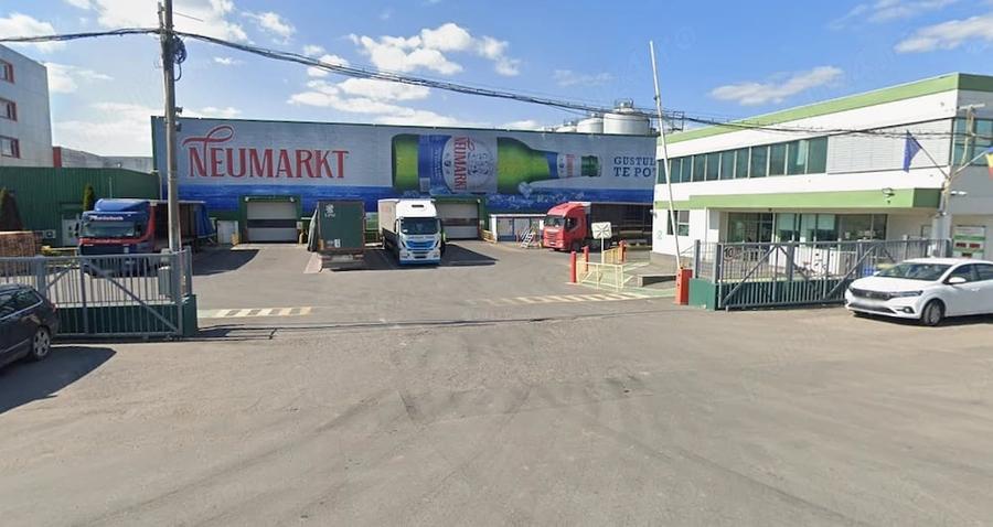 Teren de 21400 mp, în Central