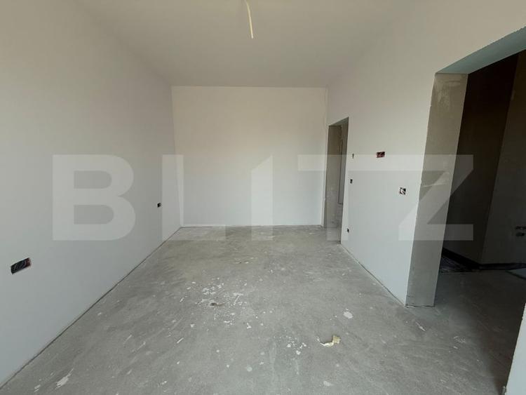 Duplex cu 5 camere cu Canalizare în Dumbrăvița