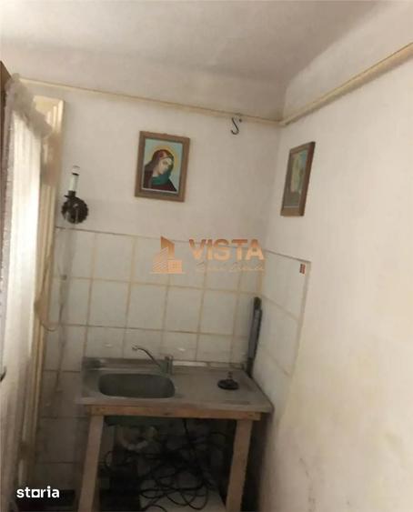 Casă cu 2 camere cu Teren 56 Mp în Schei