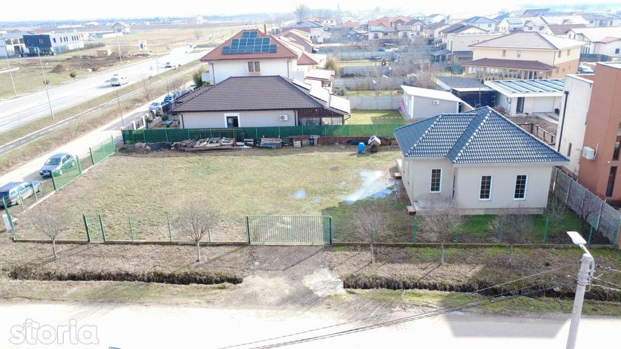 Casă cu 2 camere cu Teren 930 Mp în Moșnița Nouă